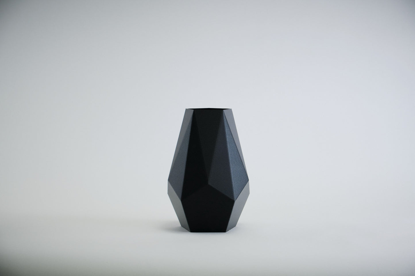 Mishi Faceted Vase  |  STYLE 01 Symmetry - Honey and Ivy