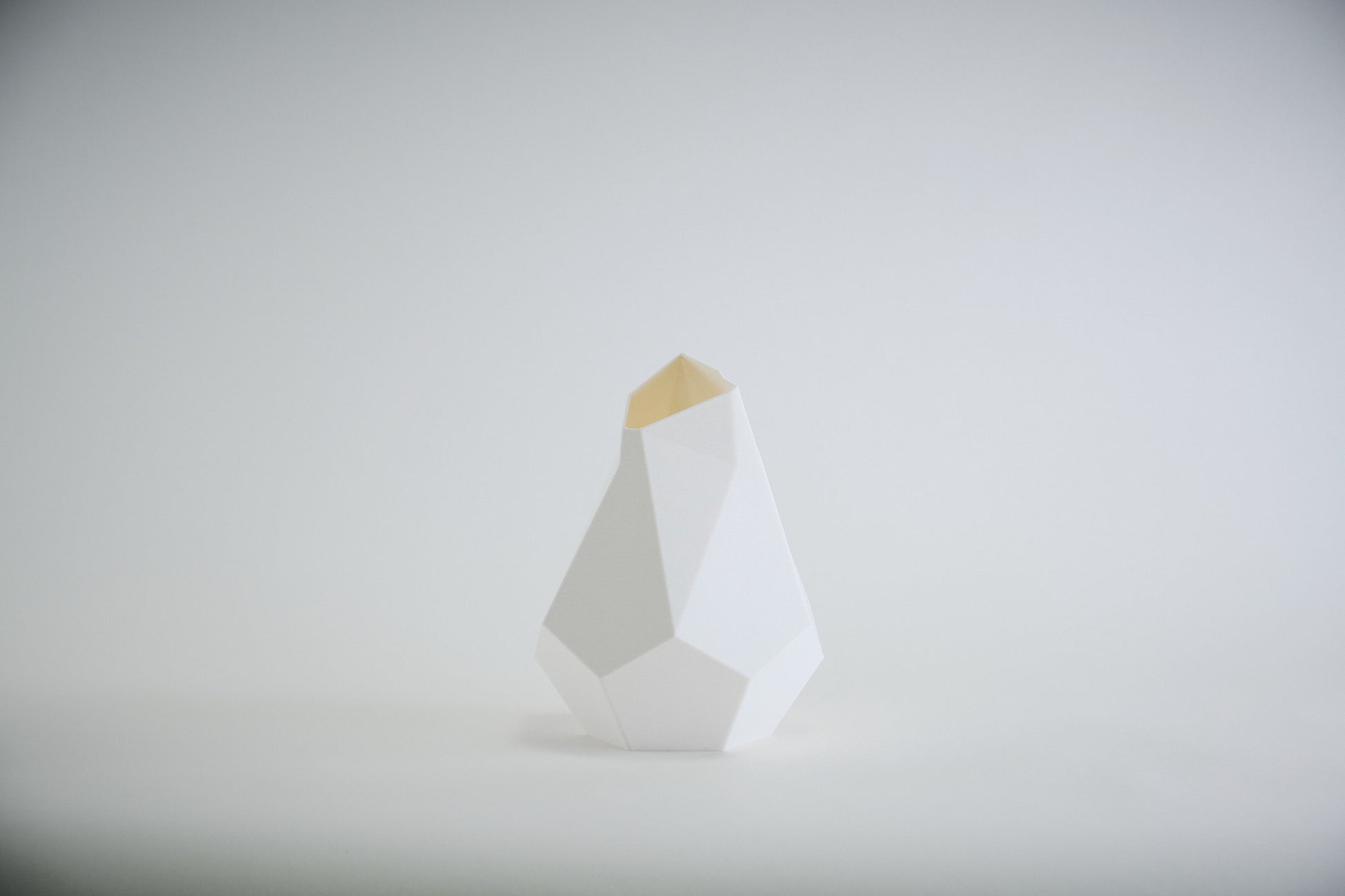 Mishi Faceted Vase  |  STYLE 02 Iceberg - Honey and Ivy