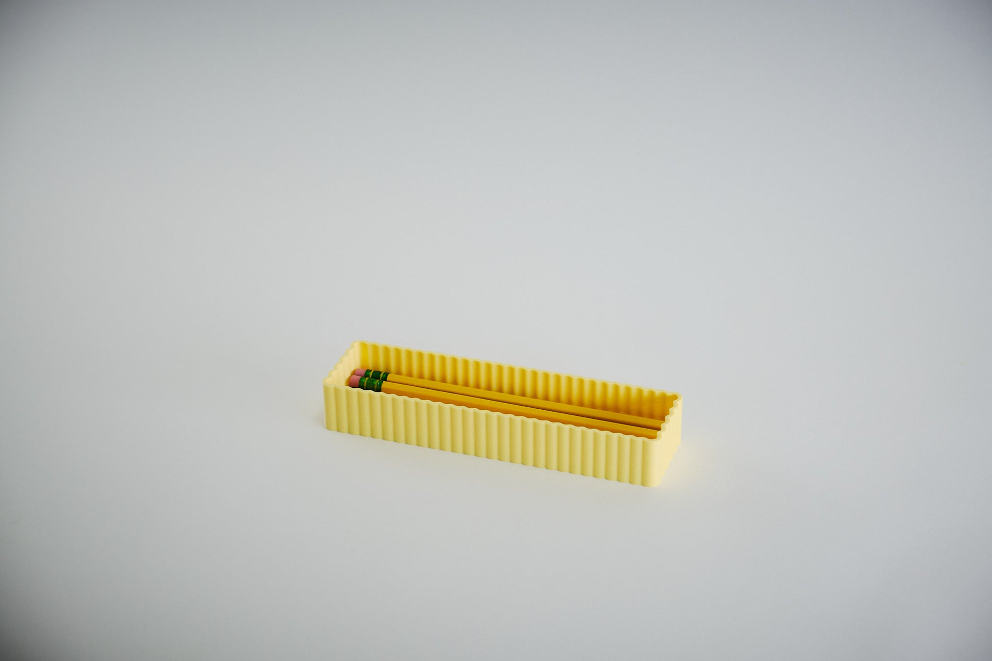 Chloe Pen Holder - Honey and Ivy