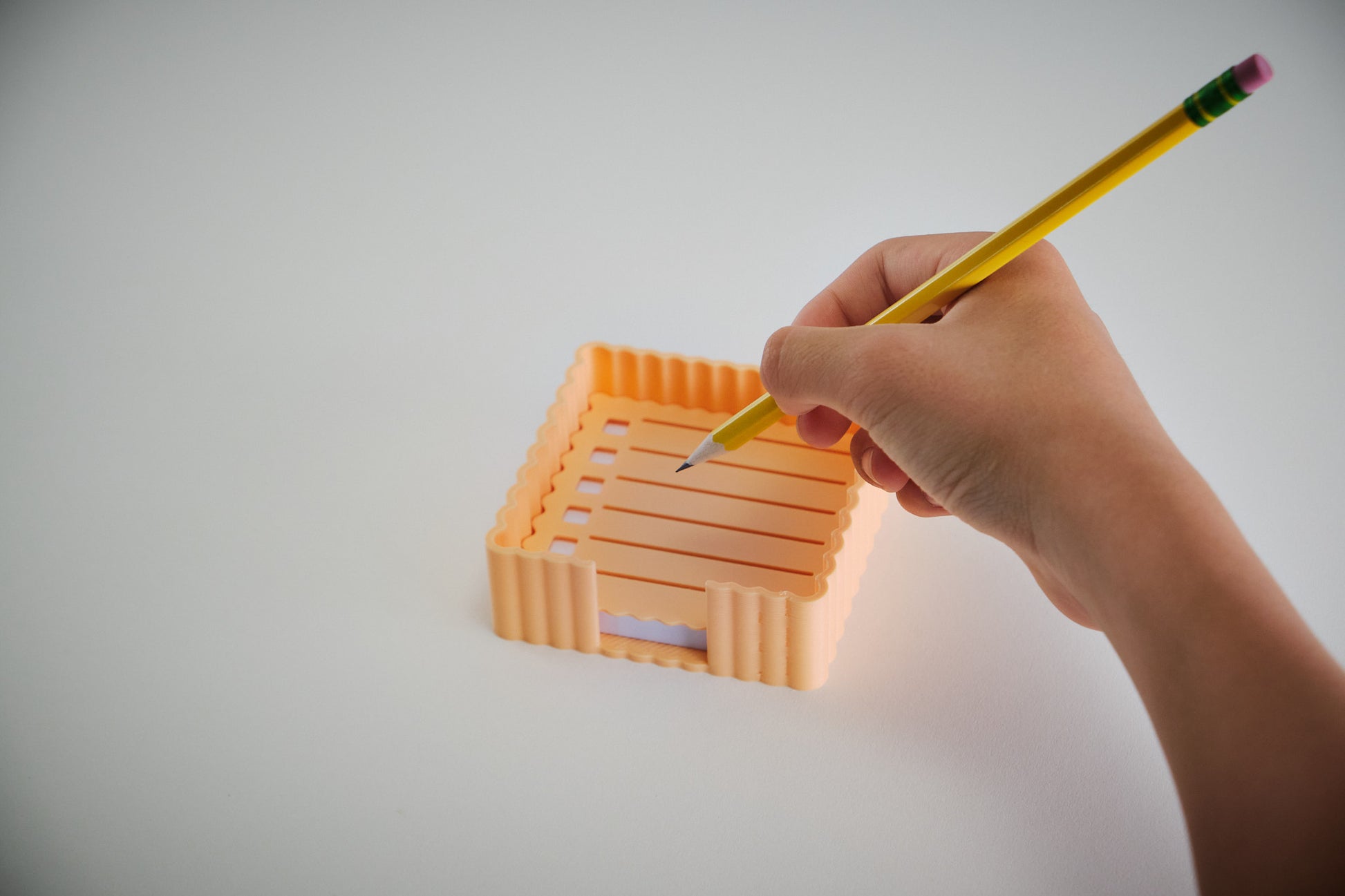 Chloe Sticky Note Holder - Honey and Ivy