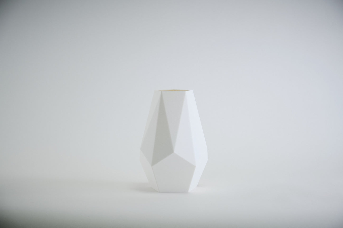 Mishi Faceted Vase  |  STYLE 01 Symmetry - Honey and Ivy 